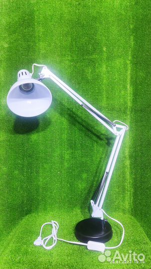 Светильник настольный