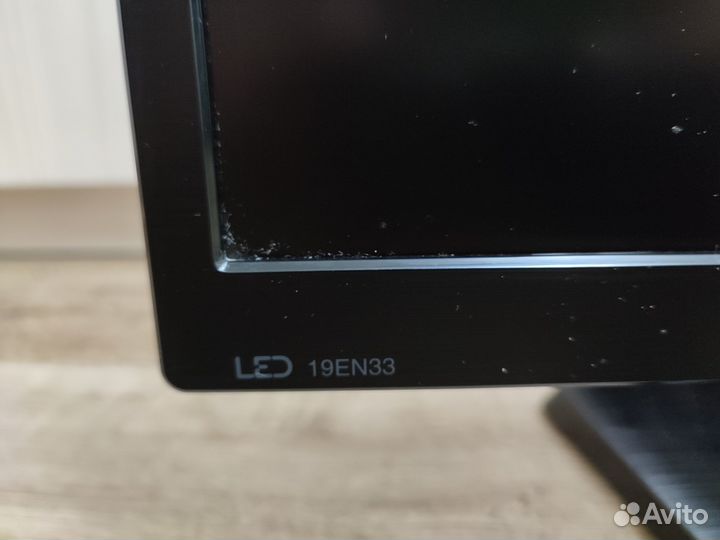 Монитор LG flatiron 19EN33S-BA