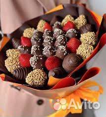 Мужской букет из клубники в шоколаде