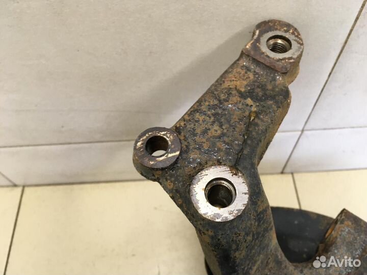 Кулак поворотный задний левый Octavia (A5 1Z) 2004