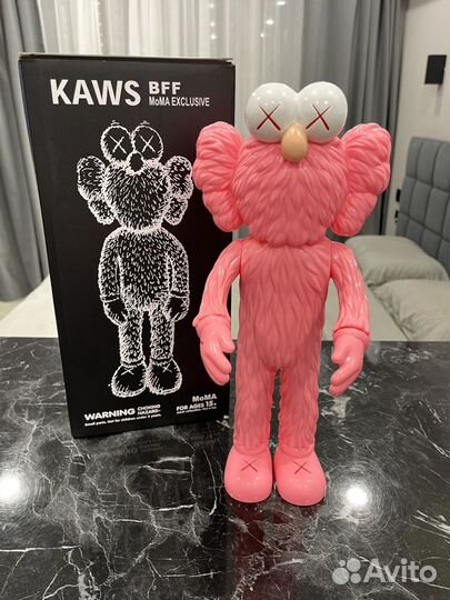 Коллекционная игрушка kaws