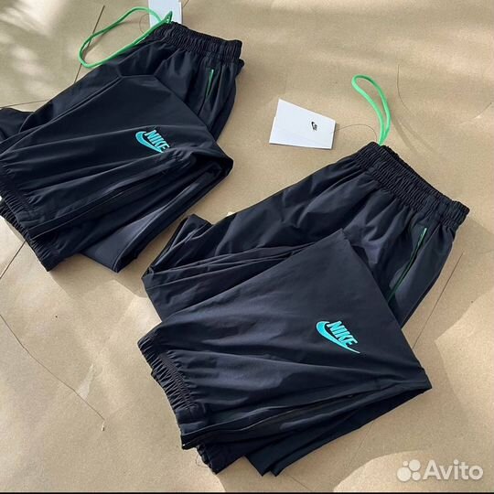 Спортивные штаны Nike нейлон