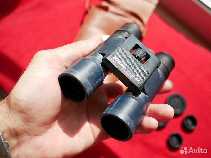 Японский десятикратный бинокль nikon защищенный