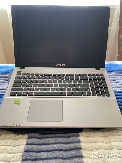 Ноутбук asus x550cc