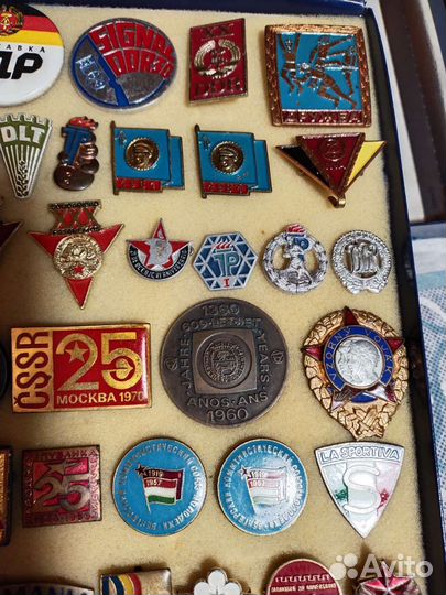 Значки гдр и другие страны