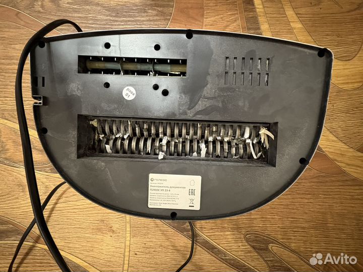 Уничтожитель бумаг шредер