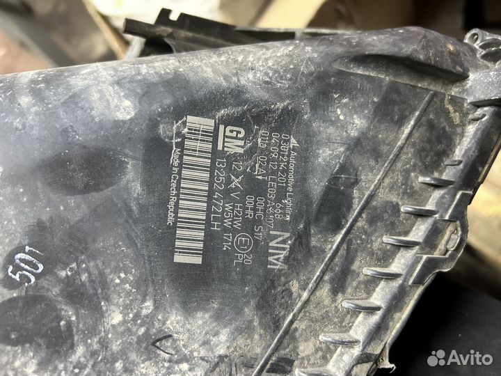 Фара передняя левая Opel Zafira 05-08 13252472LH