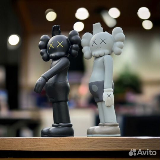 Фгурки Kaws классика