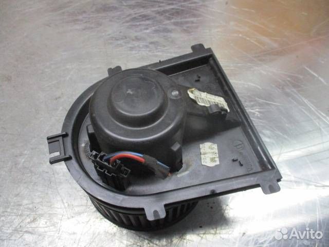 Моторчик печки Volkswagen Golf 3 2000 1J1819021B