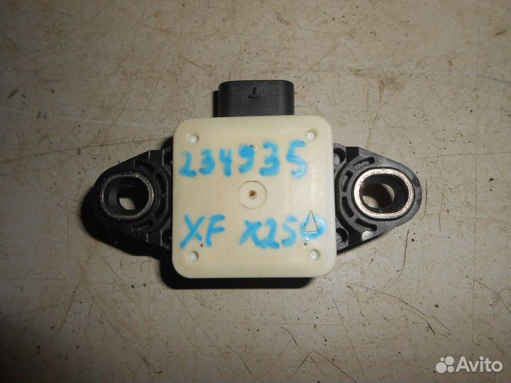 Датчик ускорения (Jaguar XF)