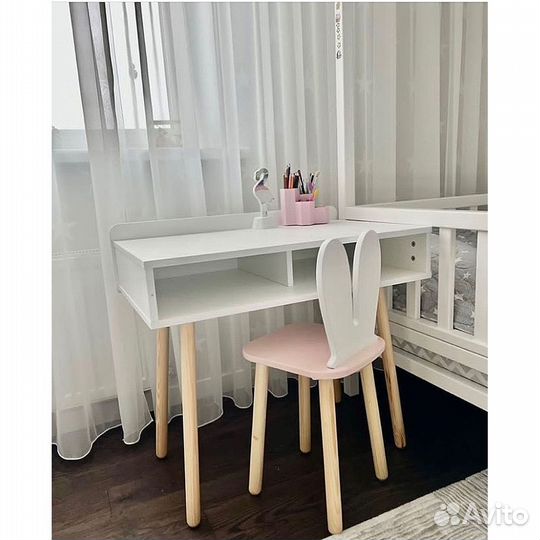 Детский стол и стул
