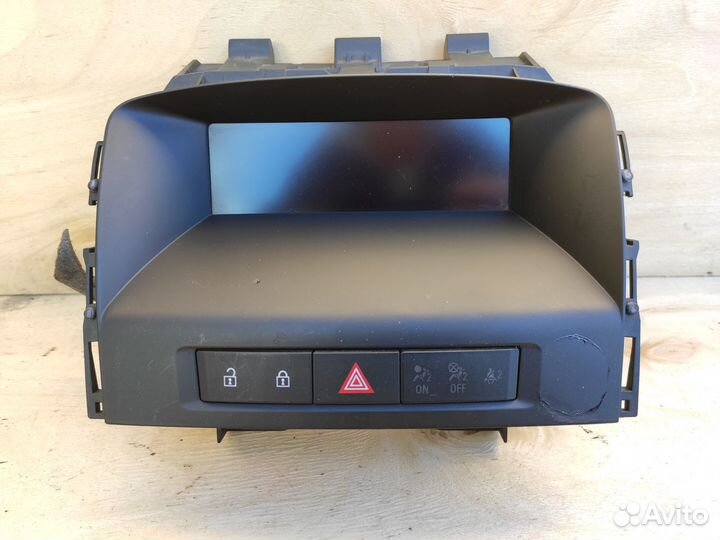 Дисплей информационный на Opel Astra J
