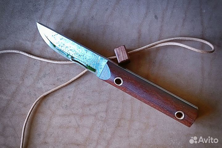 Нож туристический