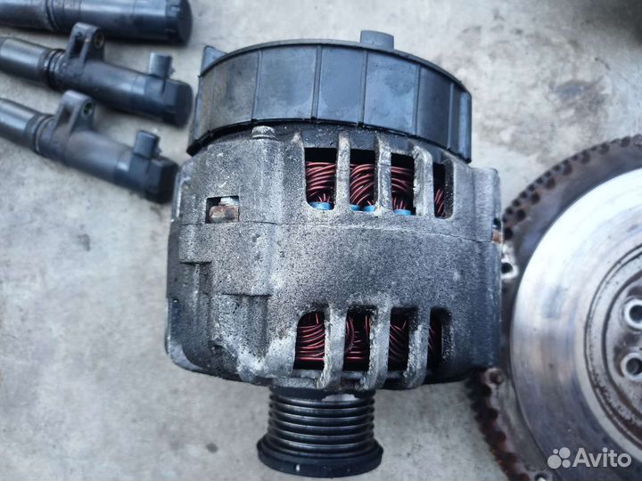 Генератор 1.8 бензин Renault Laguna 2