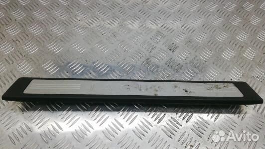 Накладка порога внутренняя правая jaguar XF (X250)