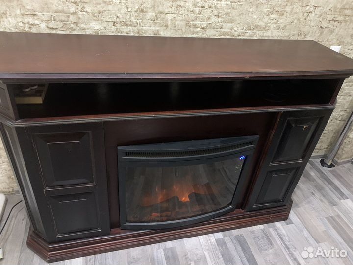 Декоративный камин из массива дерева