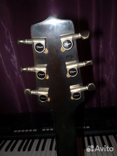 Электроакустическая гитара Takamine NPT-110