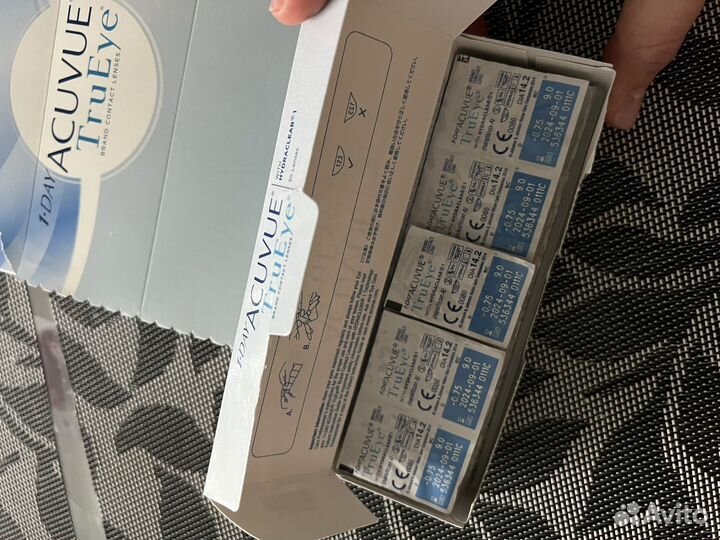 Контактные линзы acuvue 1-Day TruEye, D -0,75