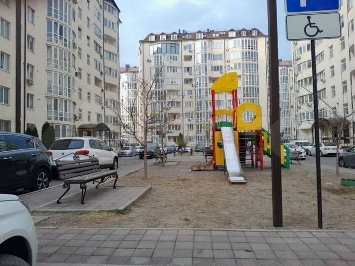 3-к. квартира, 94 м², 8/9 эт.