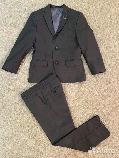 Школьный костюм