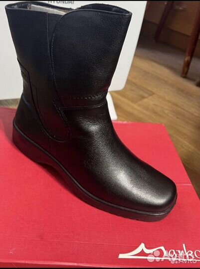 Сапоги зимние 42 разм новые натур кожа