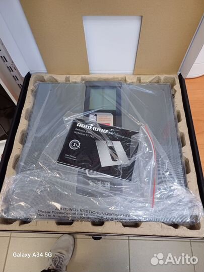 Весы напольные электронные Redmond. Новые