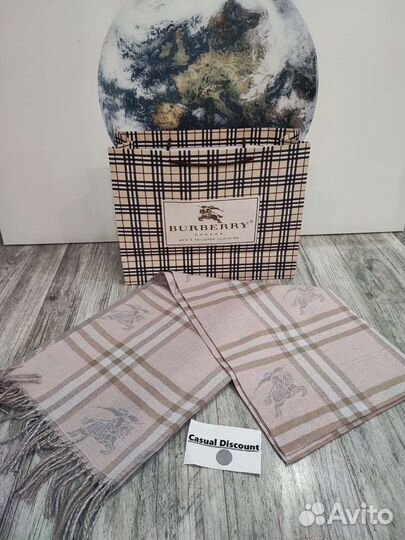 Шарф burberry с эмблемой