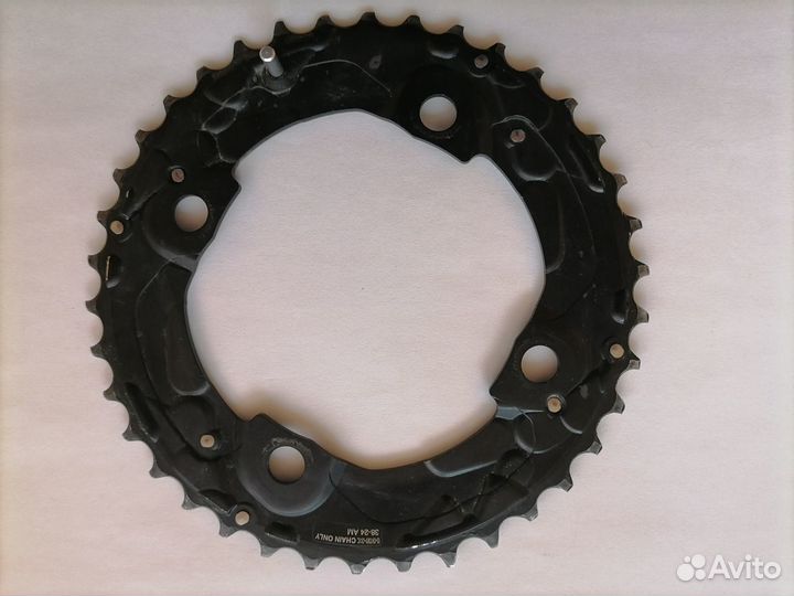 Передняя звезда Shimano на 38 зубов