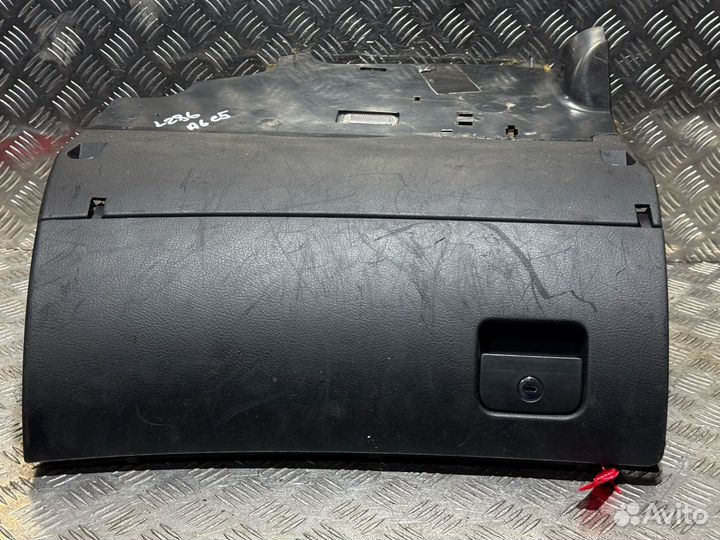 Бардачок Audi A6 4B/C5 2000