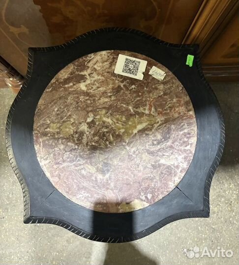 Стол. Подставка. Массив. Антикварная мебель