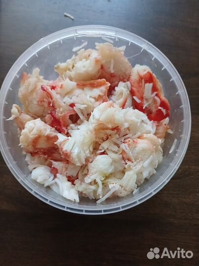 Мясо краба салатное