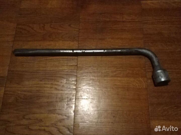 Балонный ключ 22