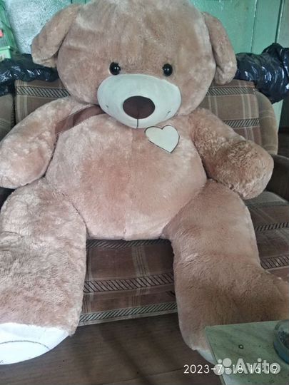 Плюшевый медведь