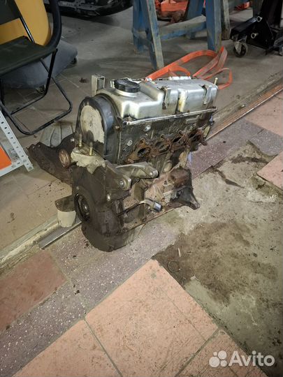 Продам двигатель 4G18 под кап ремонт