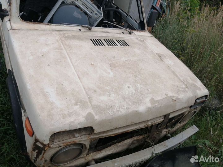 Капот niva 2121