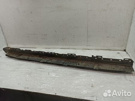 Кронштейн подножки Mercedes W164 ML