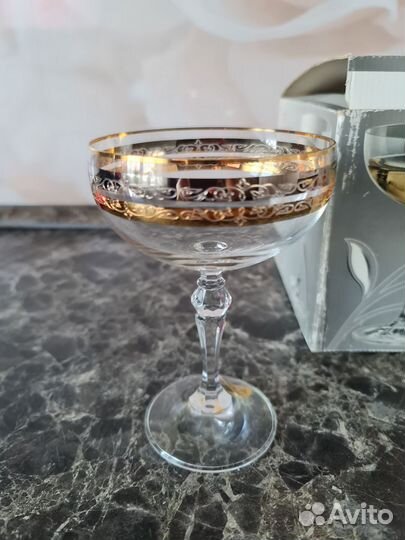 Бокалы для шампанского
