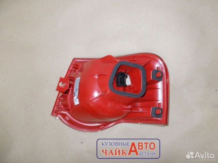 Фонарь задний левый Volkswagen Passat