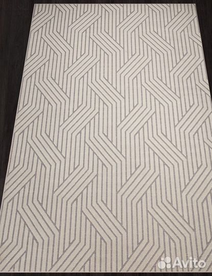 Ковер 160x230 см. Новый. Однотонный дизайн