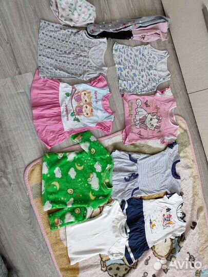 Отдам бесплатно вещи на девочку