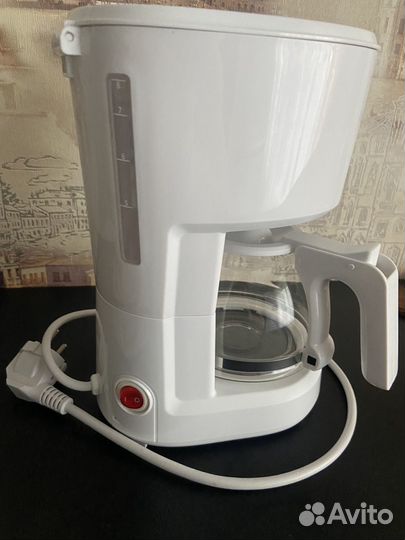 Кофеварка новая капельная Marta