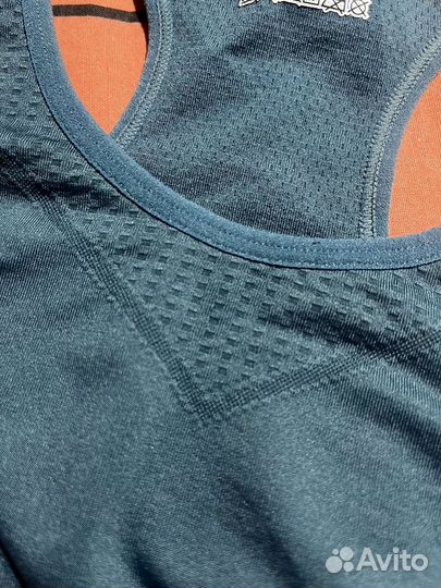 Топ женский спортивный