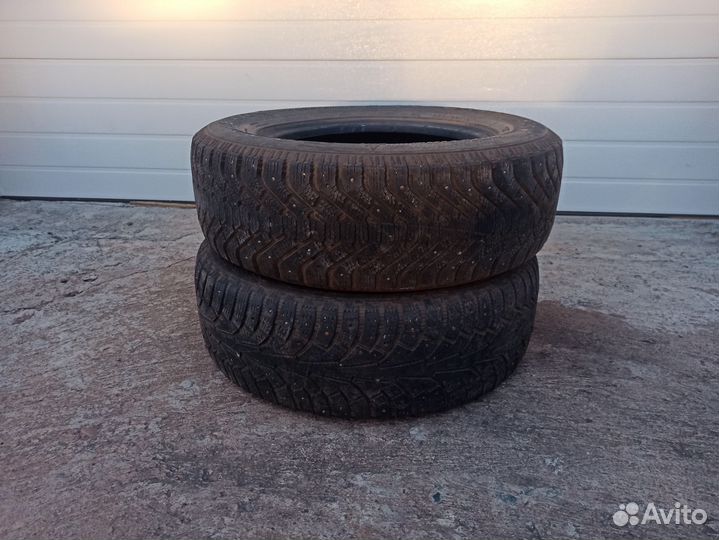 Goodyear Grand Prix S 235/65 R17