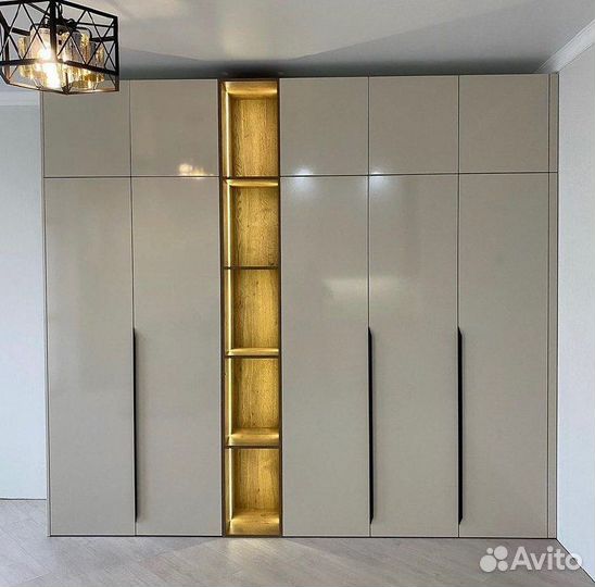 Шкаф купе на заказ / Зеркало / Подсветка