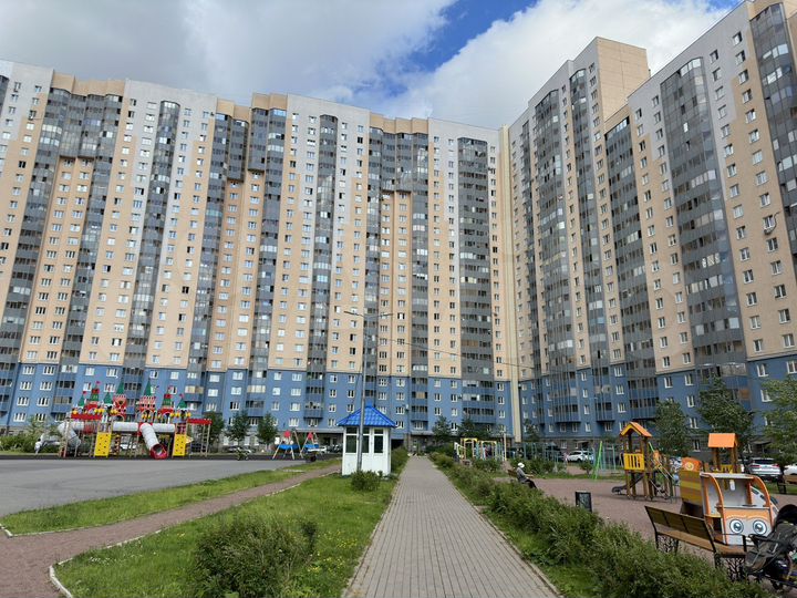 2-к. квартира, 57 м², 8/25 эт.