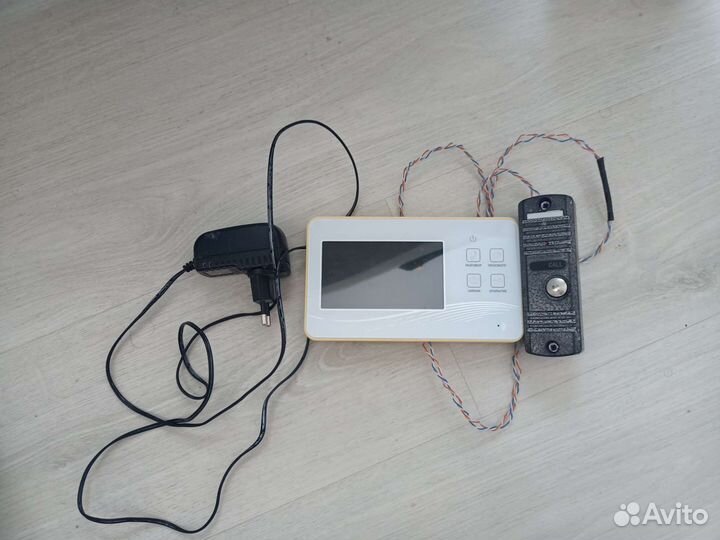 Дверной видео звонок