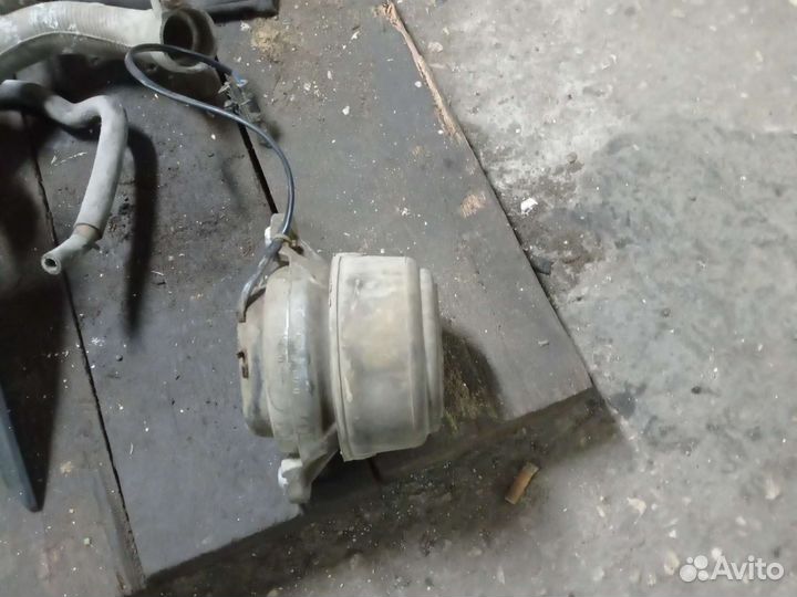 Мерседес glk подушка двигателя правая