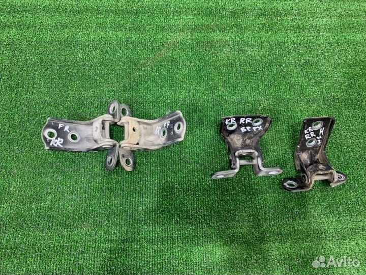 Петля двери Kia Rio хэтчбэк 1.4 G4EE 2011