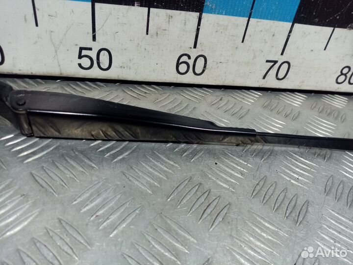 Б/У Поводок стеклоочистителя передний левый#001