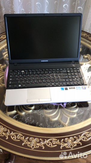 Ноутбук samsung NP300E5A